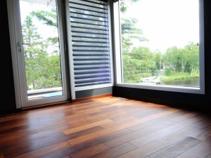 Plancher standard, bois ipé tobacco huilé transparent