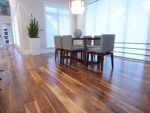 Plancher long, noyer noir sélect naturel 5 po semi lustre