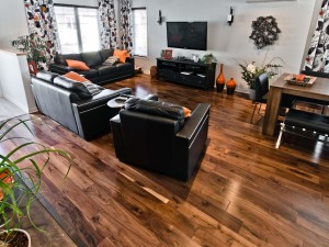Plancher standard en noyer noir