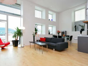Plancher standard 3 po. 1/4 verni mat transparent