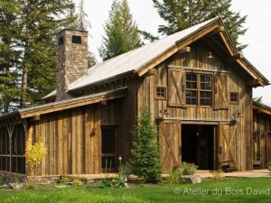 Revêtement extérieur en bois de grange